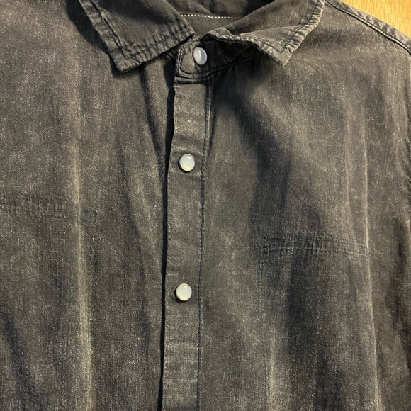 LF button up in black - Picture 5 of 6